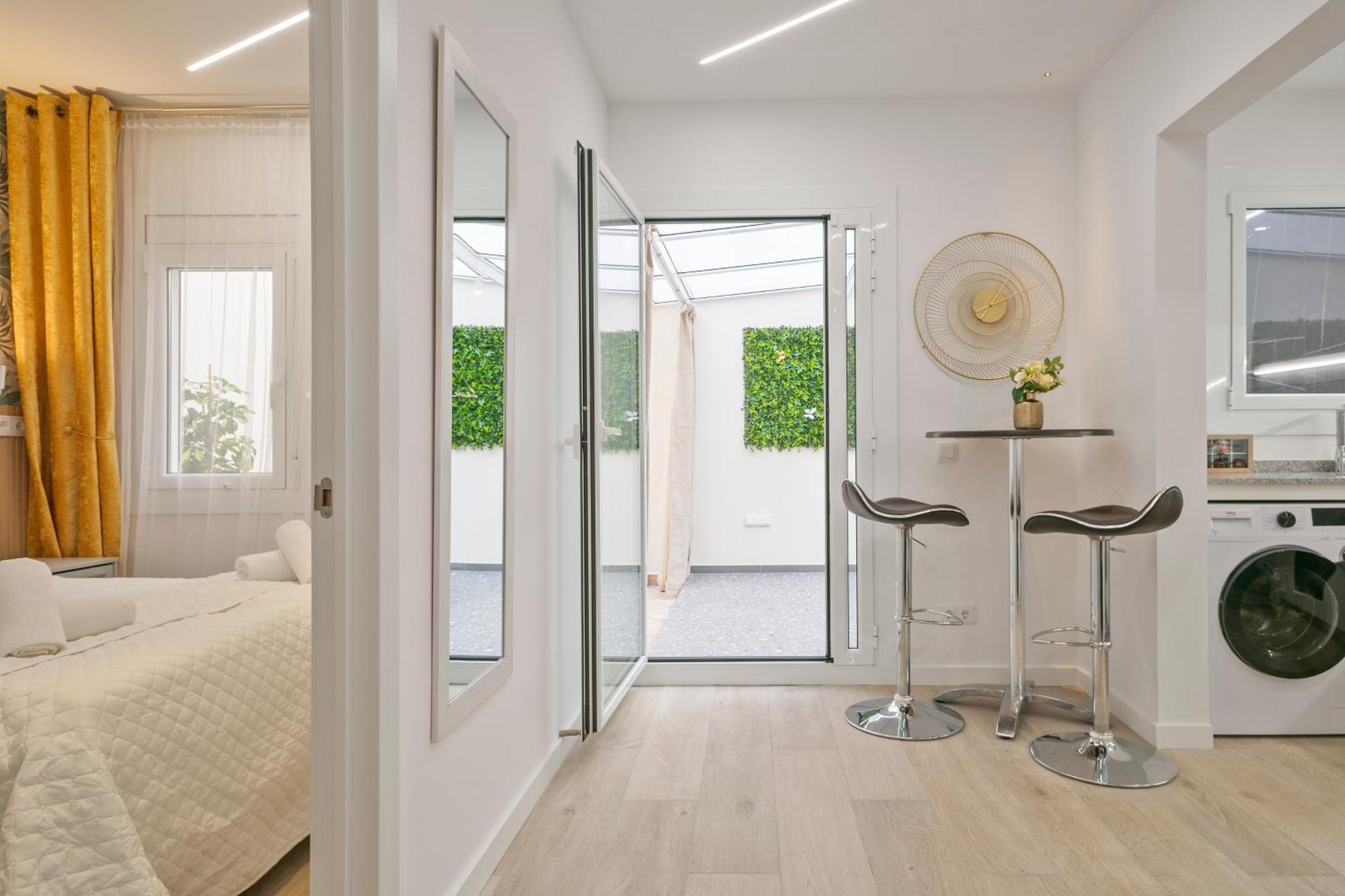 Boutique Plaza Catalonia Suites Cornella Cornellà de Llobregat Exterior foto