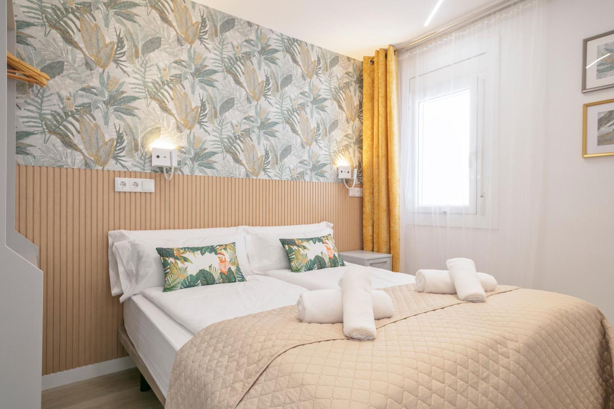 Boutique Plaza Catalonia Suites Cornella Cornellà de Llobregat Exterior foto